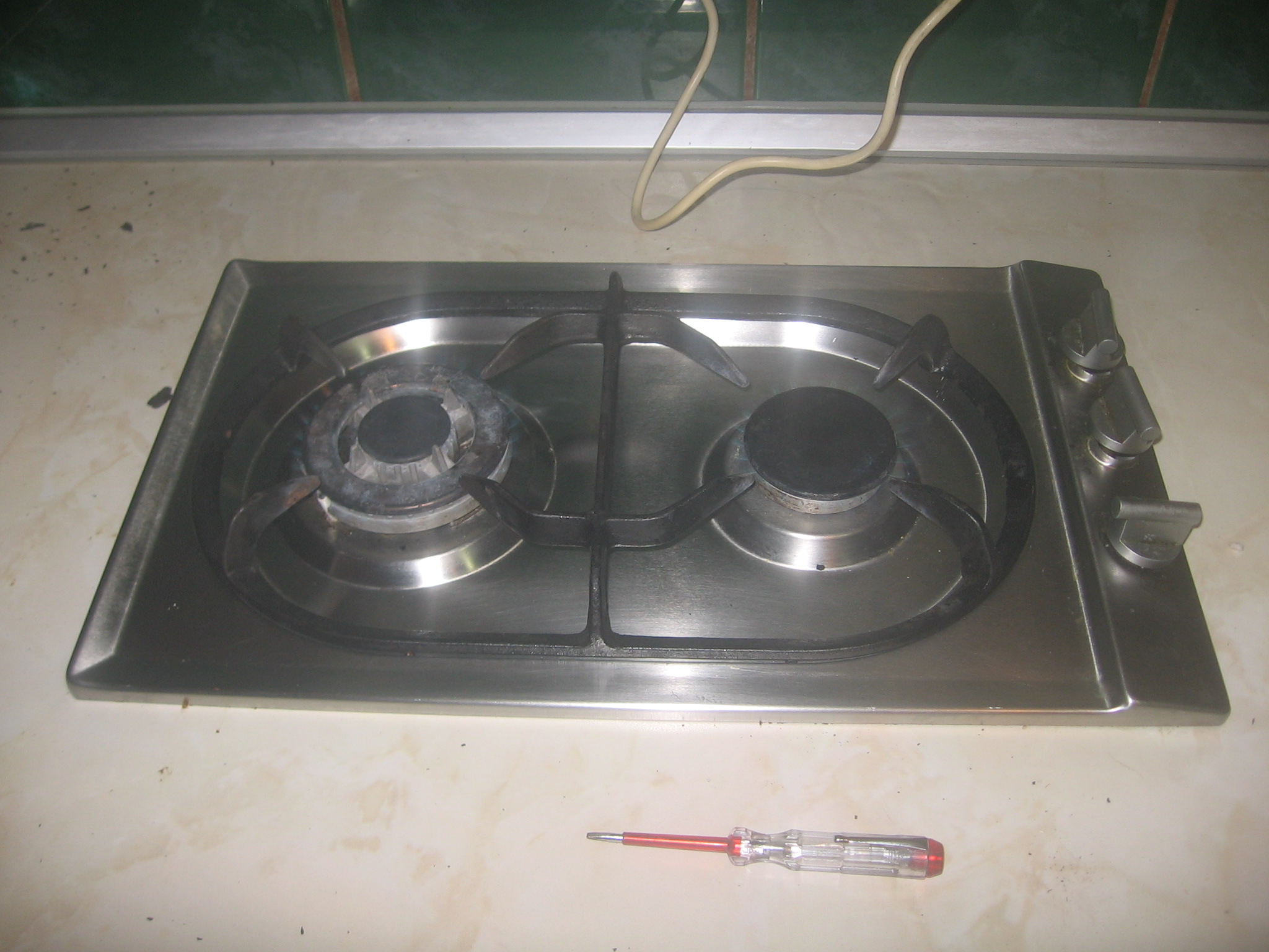 Сервиз за ремонт на газови котлони на място
